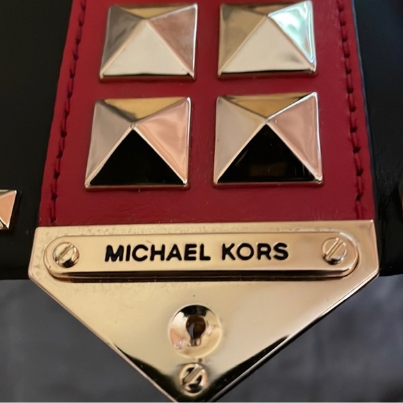 Michael Kors Extra Small Cece Convertible Chain Black Multi/Gold Crossbody - Picture 5 of 6